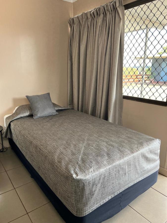 Childers Budget Accommodation Экстерьер фото