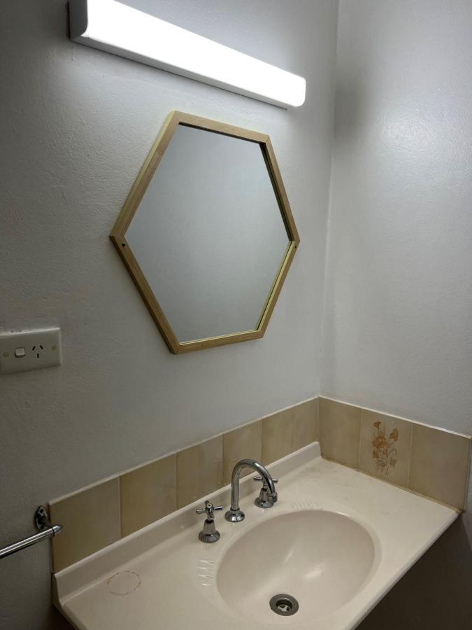 Childers Budget Accommodation Экстерьер фото